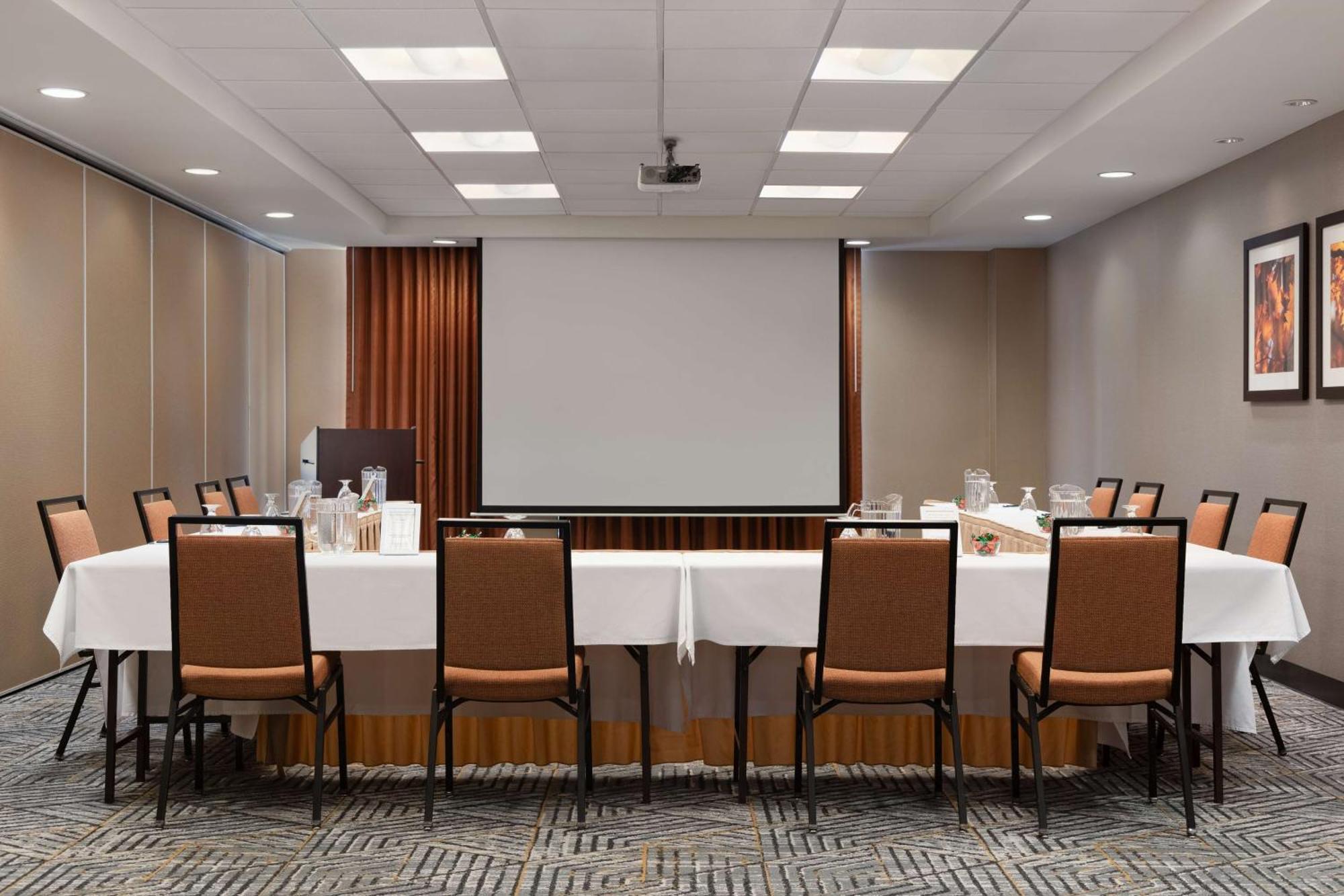 Homewood Suites By Hilton Waterloo/St. Jacobs Exterior foto